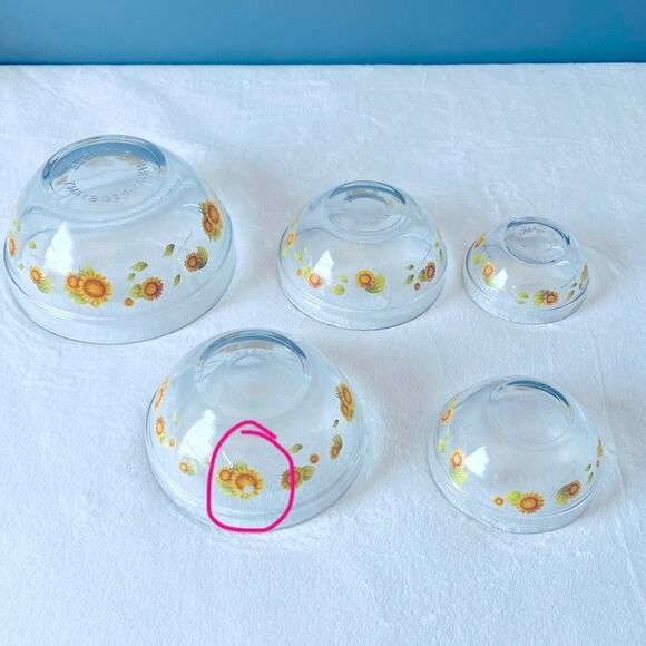 Set 5 Vintage Imperial Glass Sunflower Flower Dute Nesting Bowls, Daisy, Yellow - Picture 9 of 10